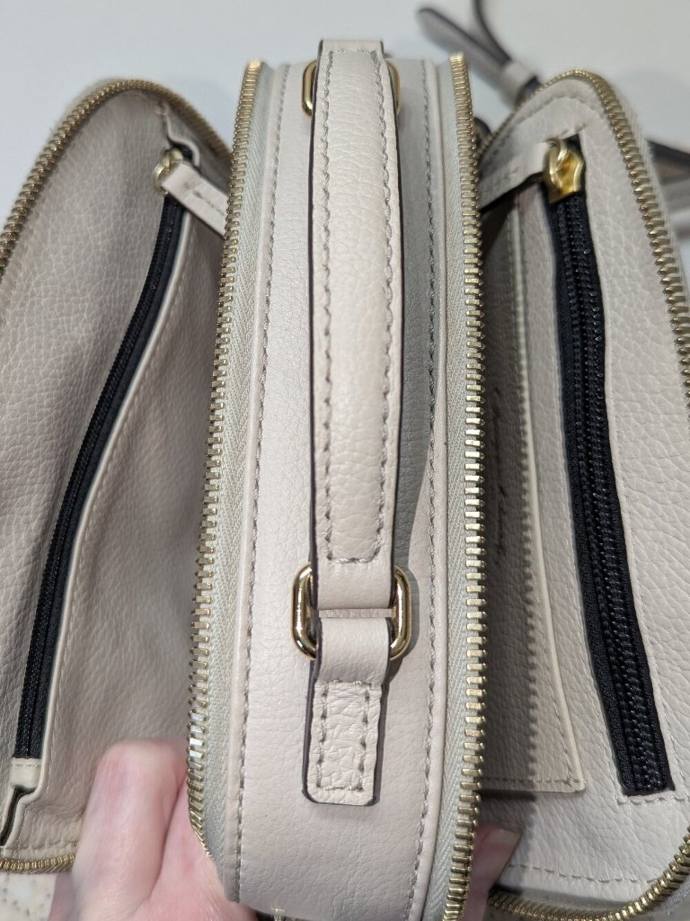 Dooney & Bourke 3-way, double zip bag. EUC! - Picture 2 of 9